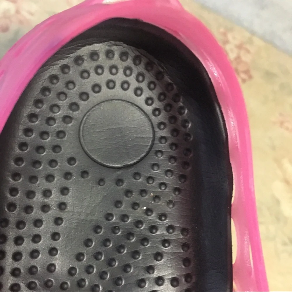 Pink Perforated Water Shoes Clogs Slip On Aqua Beach Pool Shower Flats Like New
